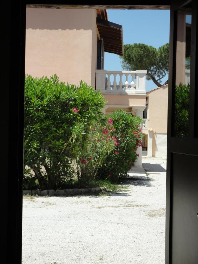 Residence Playa Del Sol Saint-Tropez Eksteriør bilde